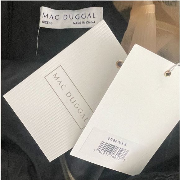 Mac Duggal 67782 Feather Cap Sleeve Lace Floral Applique Embellished Gown SIze 6 - Picture 14 of 14